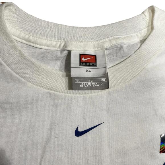 UConn National Champions 2003 Nike T-Shirt - Picture 2 of 2